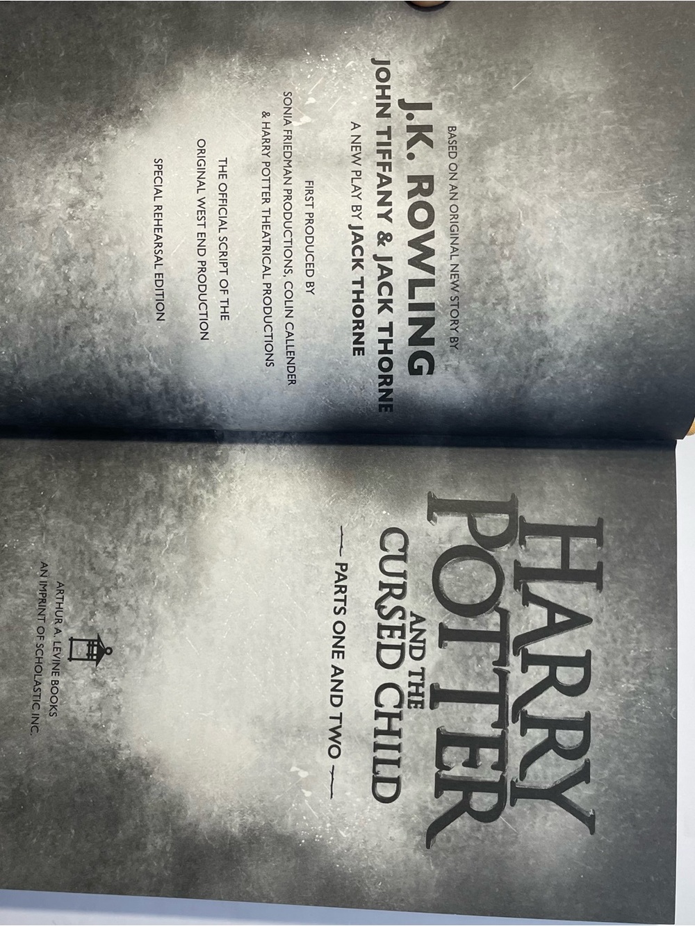 Harry Potter and the Cursed Child (Parts 1 & 2) – First Edition Hardcover Script - Picture 6 of 8